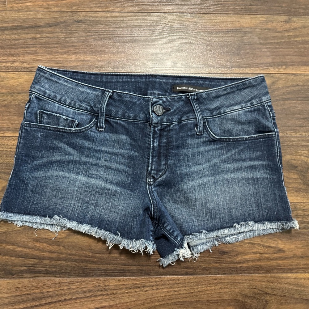 Black Orchid women’s Denim Shorts (size 28)
